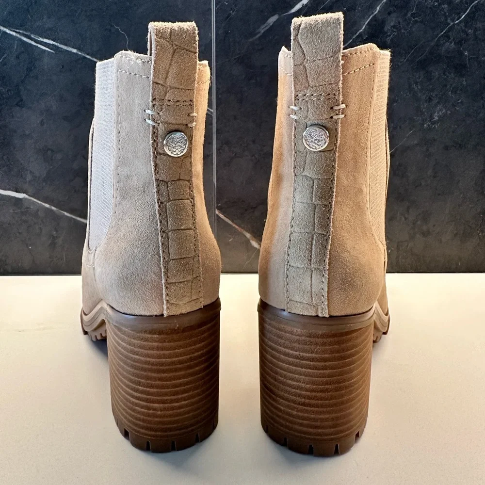 NWT Vince Camuto Denniel Tan Ankle Boots